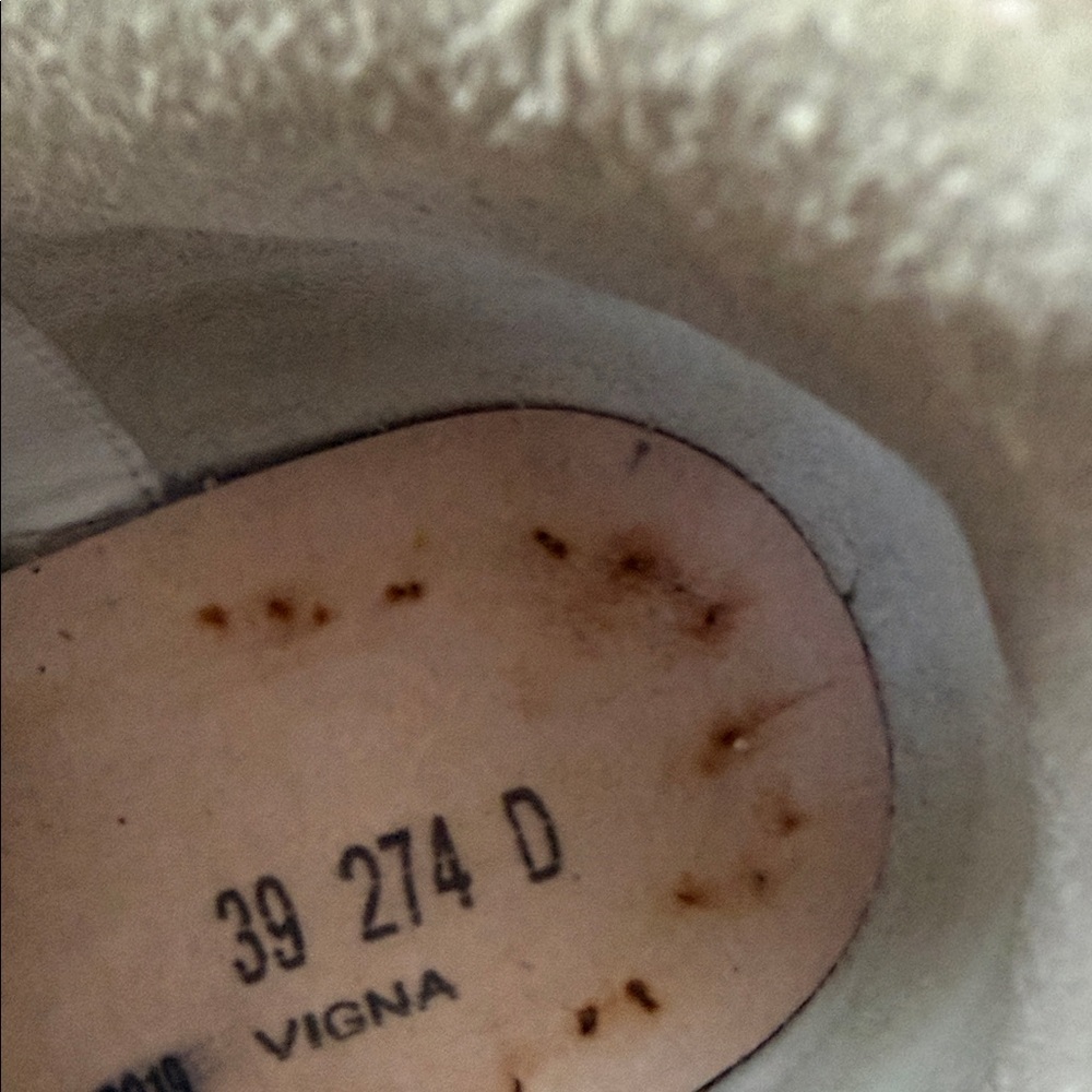 Golden Goose Sneakers with Blue Star - Picture 11 of 11